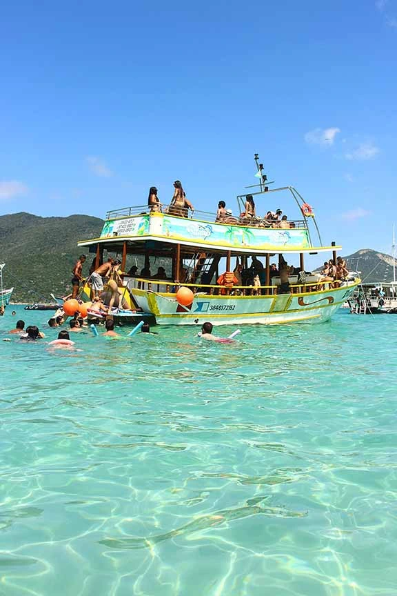 Barco de Passeio de Don Rodrigo Tour em Arraial do Cabo